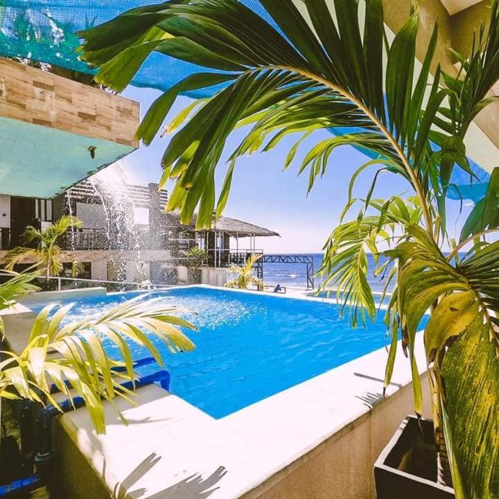 Miami Heat Beach Resort Morong  Esterno foto