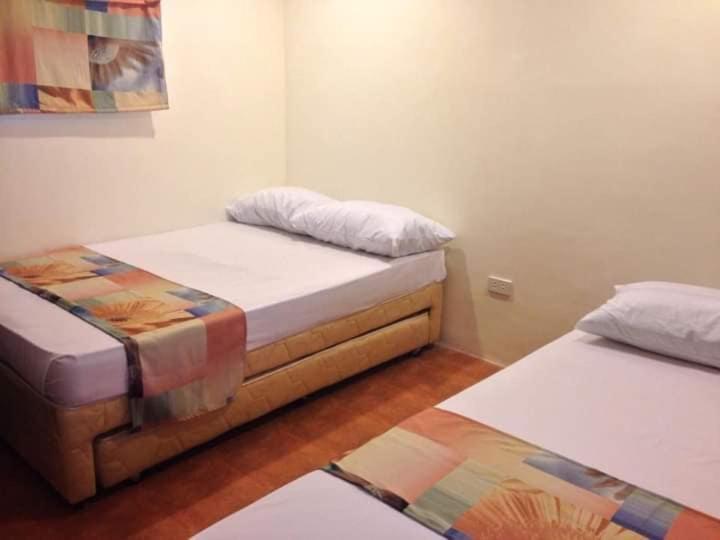 Miami Heat Beach Resort Morong  Esterno foto
